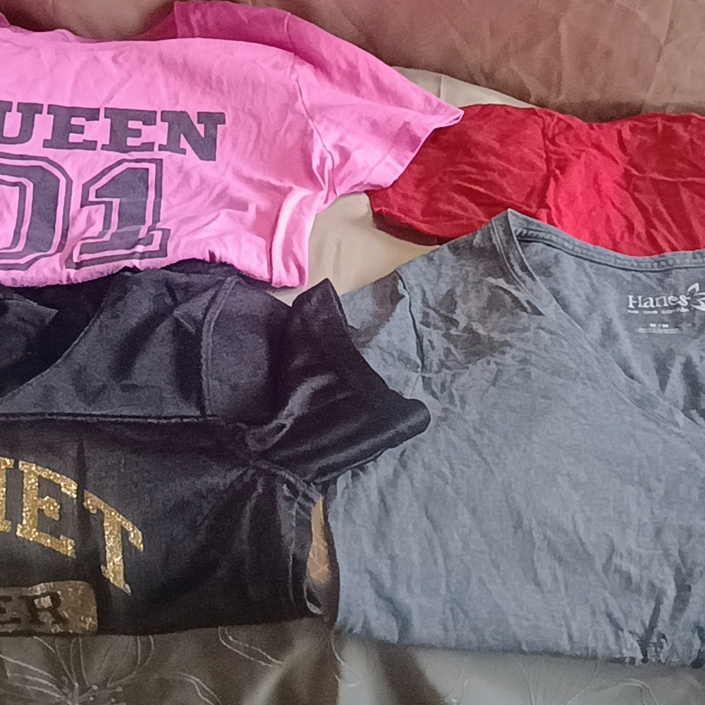 Medium Tops Bundle - Picture 2 of 7